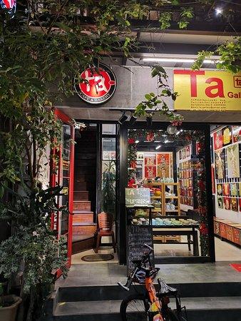 TA Cafe & Bakery